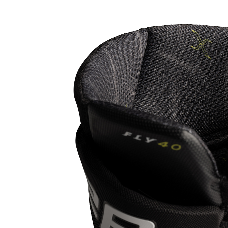 Bauer Vapor Fly 40 Glove Intermediate