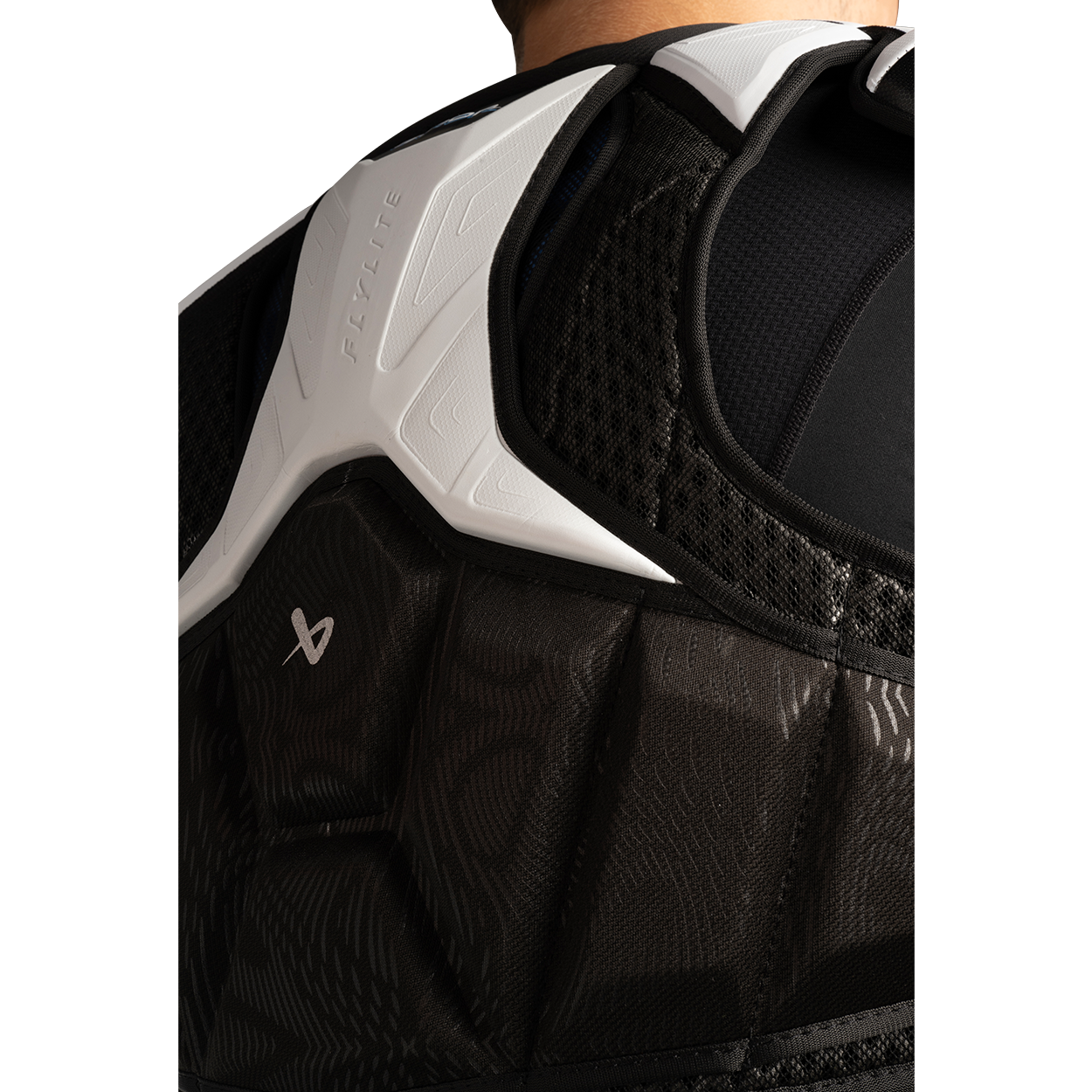 Bauer Vapor Flylite Shoulder Pad